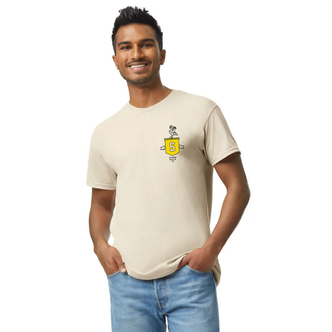 Handpflanze Gelbes T-shirt Natur